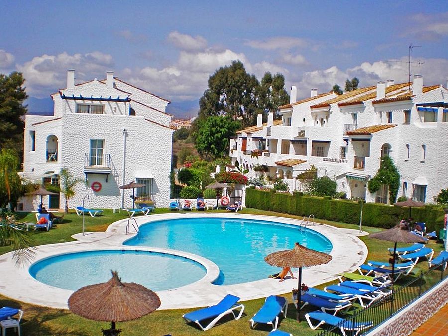 Ona Club Bena Vista Hotel Estepona Exterior photo